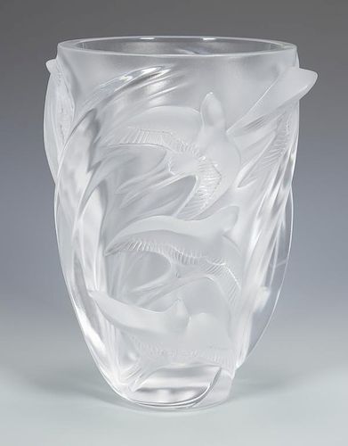 LALIQUE MARTINETS GLASS VASELalique 388e01