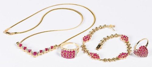 4 PCS GOLD AND RUBY JEWELRY1st item: