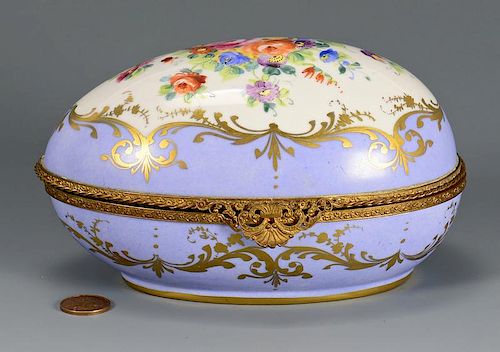 FRENCH PORCELAIN EGGFrench porcelain 389900
