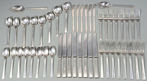 LUNT MODERN CLASSIC STERLING FLATWARE  389971