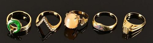 FIVE 14K FASHION RINGS1st item  389a2a