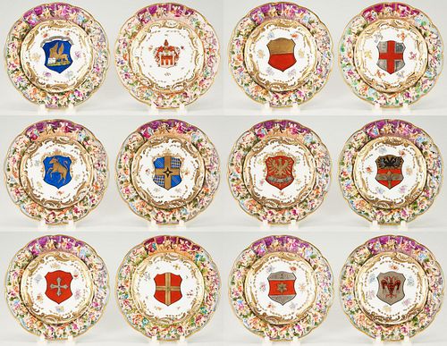 12 CAPODIMONTE ARMORIAL PORCELAIN 387bf9