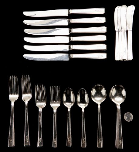 36 PCS. LUNT MODERN CLASSIC STERLING