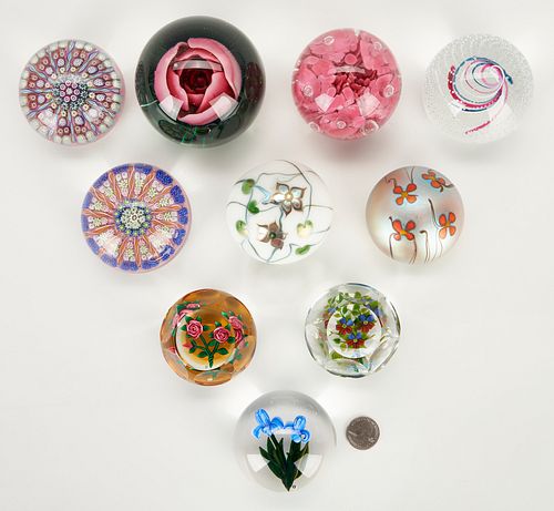 10 ART GLASS PAPERWEIGHTS INCL. BANFORD,