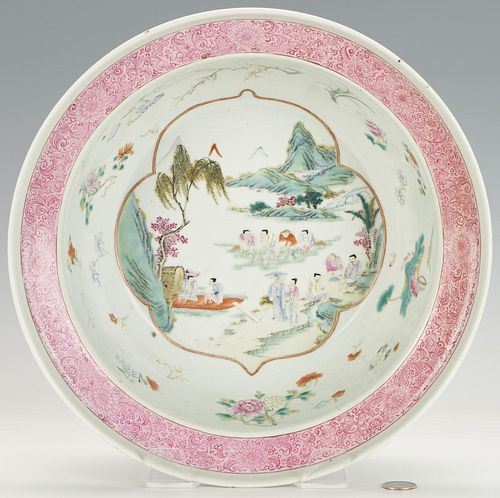 CHINESE FAMILLE ROSE PORCELAIN BASIN