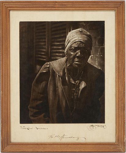 PHOTOGRAPH OF A WOMAN, "VIEUX CARRE