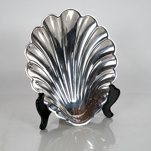 GORHAM STERLING SILVER FOOTED SHELL-FORM