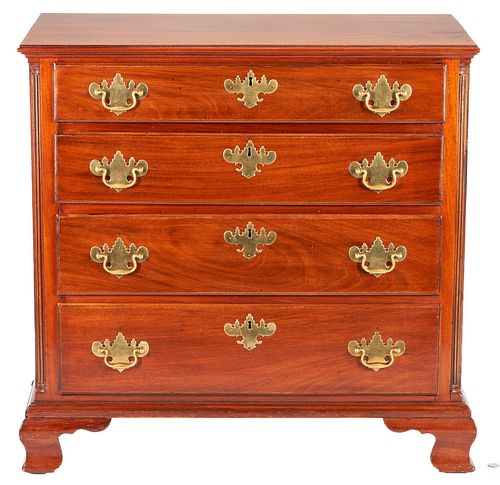 AMERICAN CHIPPENDALE MAHOGANY CHEST