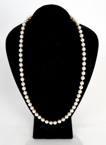 MIKIMOTO PEARL NECKLACEMikimoto