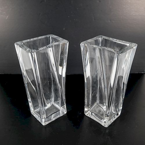 PAIR OF DAUM FRANCE CRYSTAL VASESPair 3883c2