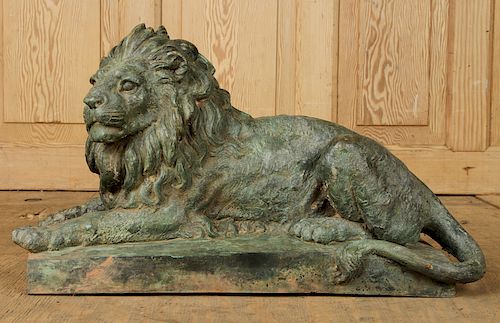 PETITE BRONZE RECUMBENT LION GARDEN