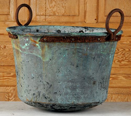 COPPER POT WITH IRON RING HANDLESA