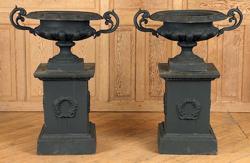 PAIR CAST IRON NEOCLASSICAL GARDEN 38ad60