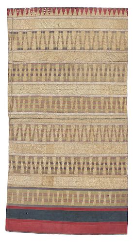 ANTIQUE CEREMONIAL TAPIS WITH GOLD 38b05d