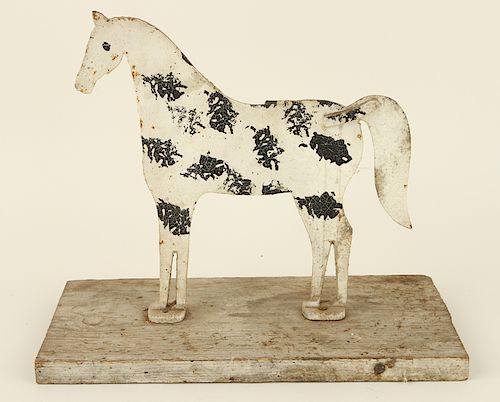 PAINTED IRON HORSE FIGURE ON PAINTED 38b34b