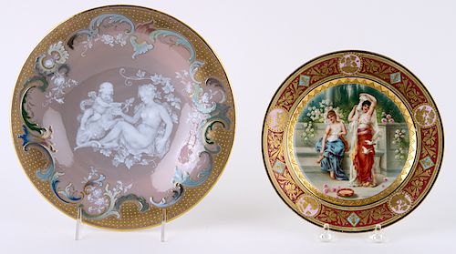 TWO PORCELAIN CABINET PLATES MEISSEN 38b385