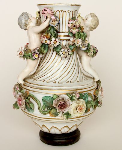 CONTINENTAL POLYCHROME PORCELAIN 38b3de