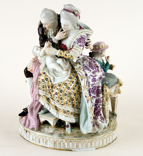 ANTIQUE MEISSEN PORCELAIN FIGURAL 38b79f