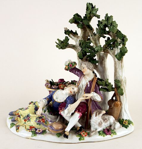 ANTIQUE MEISSEN PORCELAIN COURTING