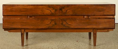 MID CENTURY MODERN 4 DRAWER WALNUT DRESSER