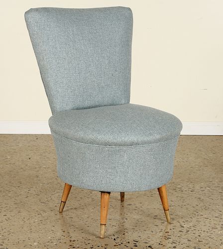 SMALL ITALIAN UPHOLSTERED CHAIR 38c071