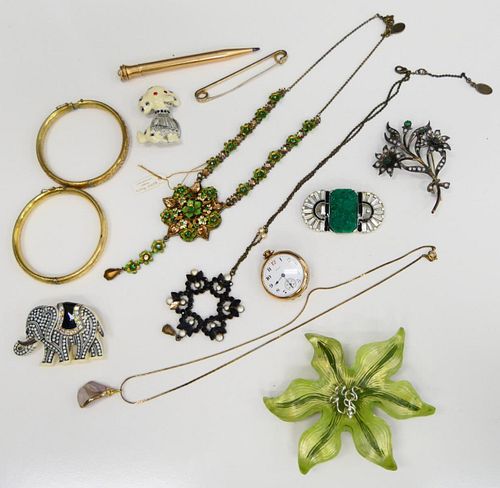 LARGE LOT OF GREAT VINTAGE COSTUME JEWELRYTo