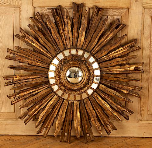 CARVED GILT WOOD SUNBURST CONVEX