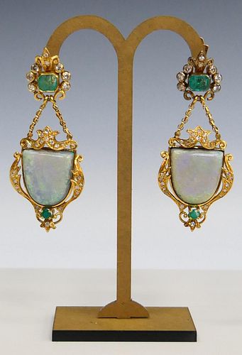 PAIR OF 18KT Y GOLD EMERALD OPAL 38c220