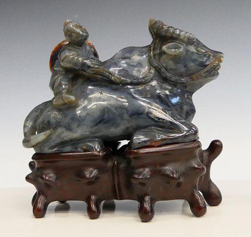 CHINESE BLUISH SEATED JADE OX W 38c2b6