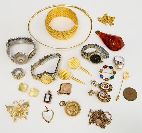 LARGE LOT OF VINTAGE COSTUME JEWELRY 38c2e3
