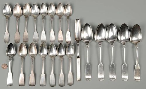 21 SILVER TABLE AND SERVING SPOONS Twenty one 389d01