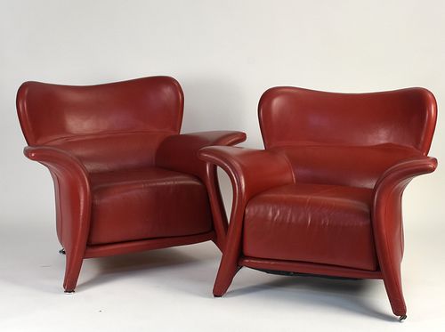 PAIR OF RED LEATHER LOUNGE CHAIRS 389e76
