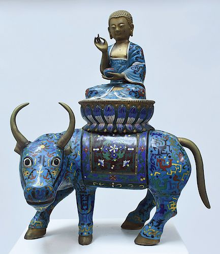 LARGE CHINESE CLOISONNé SEATED