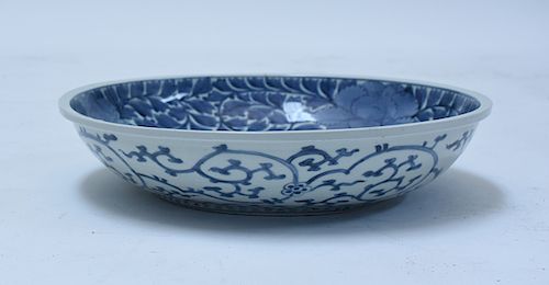 CHINESE BLUE AND WHITE LOW BOWL 38a109