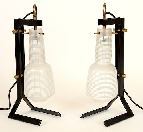 PAIR IRON TABLE LAMPS VASE FORM 38a151