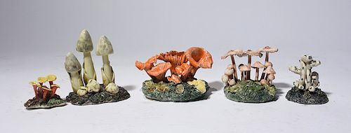 FIVE CERAMIC MUSHROOM GROUPSFive