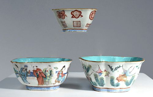 THREE 19TH C CHINESE ENAMEL DECORATED 38a1c6