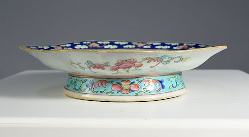 19TH C CHINESE ENAMEL DECORATED 38a1c8