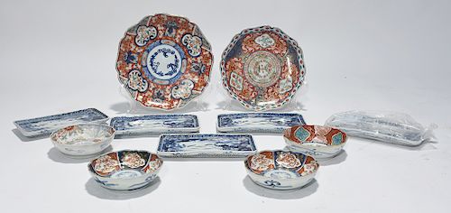 ELEVEN PIECES OF JAPANESE CERAMICSEleven 38a273