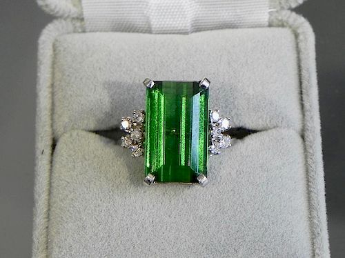 TOURMALINE AND DIAMOND RING18k 38a35d