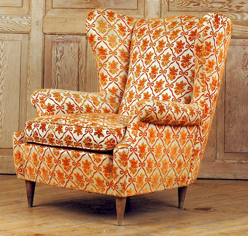 ITALIAN UPHOLSTERED ARM CHAIR WING 38a358