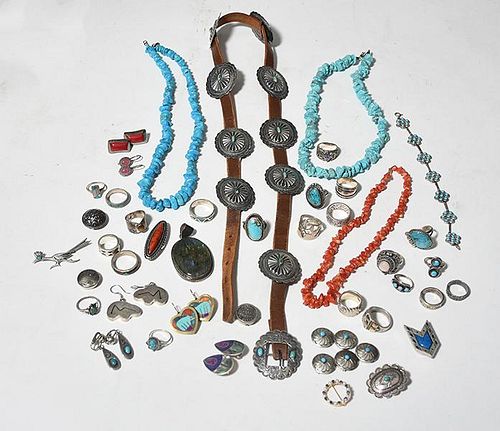 SELECTION OF NATIVE AMERICAN JEWELRYLot 38a43f