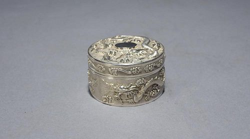 CHINESE EXPORT SILVER BOXChinese 38a521