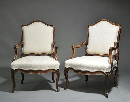 PAIR OF 18TH C FRENCH ARMCHAIRSPair 38a686