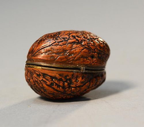 EARLY 19TH C. FRENCH OVAL WALNUT