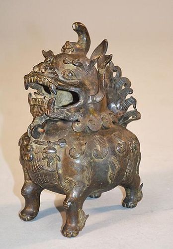 CHINESE 19TH C BRONZE FOO DOG 38a73b