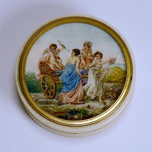 FRENCH IVORY SNUFF BOX WITH DETAILED