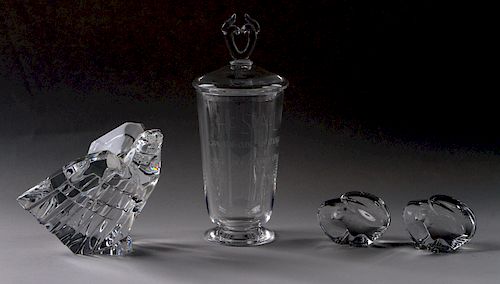 4PC COLLECTION OF STEUBEN CRYSTAL 38a909