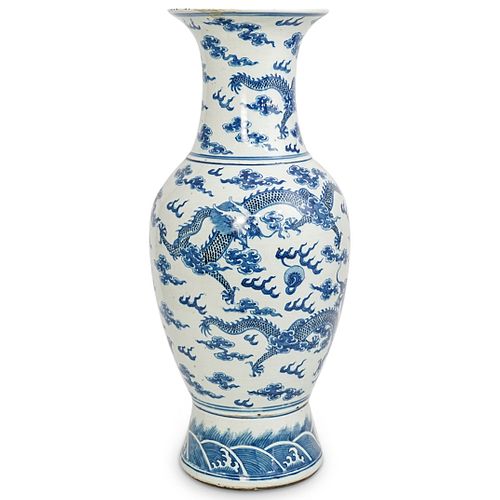 19TH CENT CHINESE BLUE WHITE 38d42d