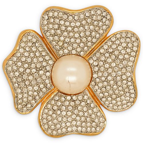 VALENTINO CRYSTAL SET CLOVER BROOCHDESCRIPTION: